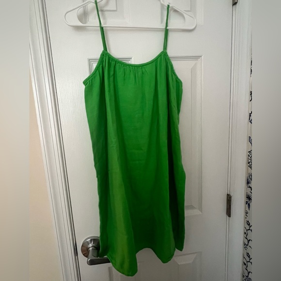H&M Ladies Sleeveless Dress - Picture 2 of 4